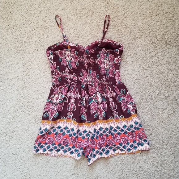 About a Girl Paisley Romper - Picture 10 of 10